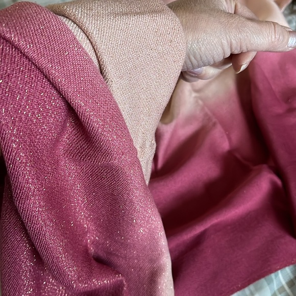 Brand new, Classy Wine / INC concepts, large reversible Wrap-shawl bought@ Macys - Picture 9 of 9